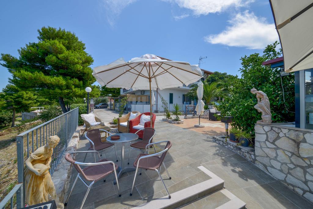 B&B Villa Nicoletta Пескічі Екстер'єр фото